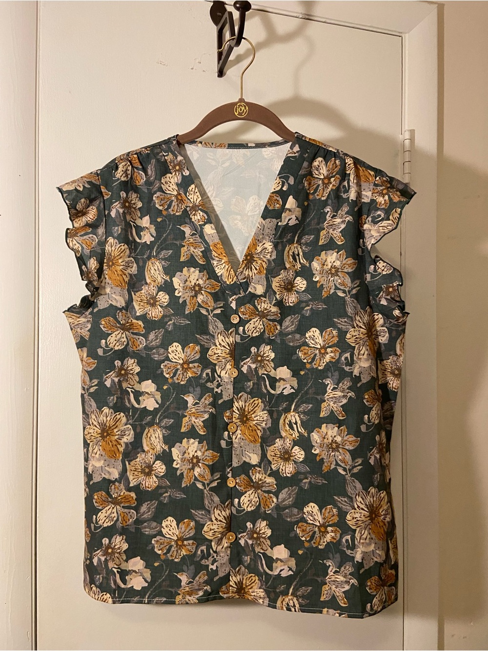 SHEIN Green Floral Button-Front V-Neck Blouse